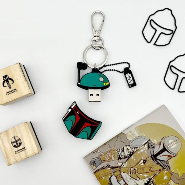 WONDEE Boba Fett ( 2 in 1 ) Simpatica Chiavetta Usb 32 gb + Portachiavi Star Wars Boba Fett - Disney Star Wars Gadget Originale e Funzionale, Idea Regalo per Uomo, Donne, Adulti e Bambini - Image 3