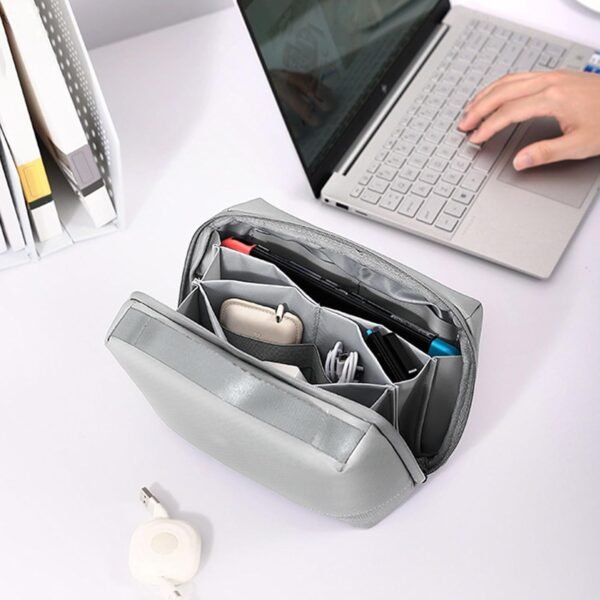 Organizzatori di cavi da viaggio, Organizzatori di gadget USB digitali, Borse portatili per cavi da viaggio, Scatola portaoggetti per caricabatterie, Organizzatore tecnologico antiurto per viaggi, Uom - Image 3