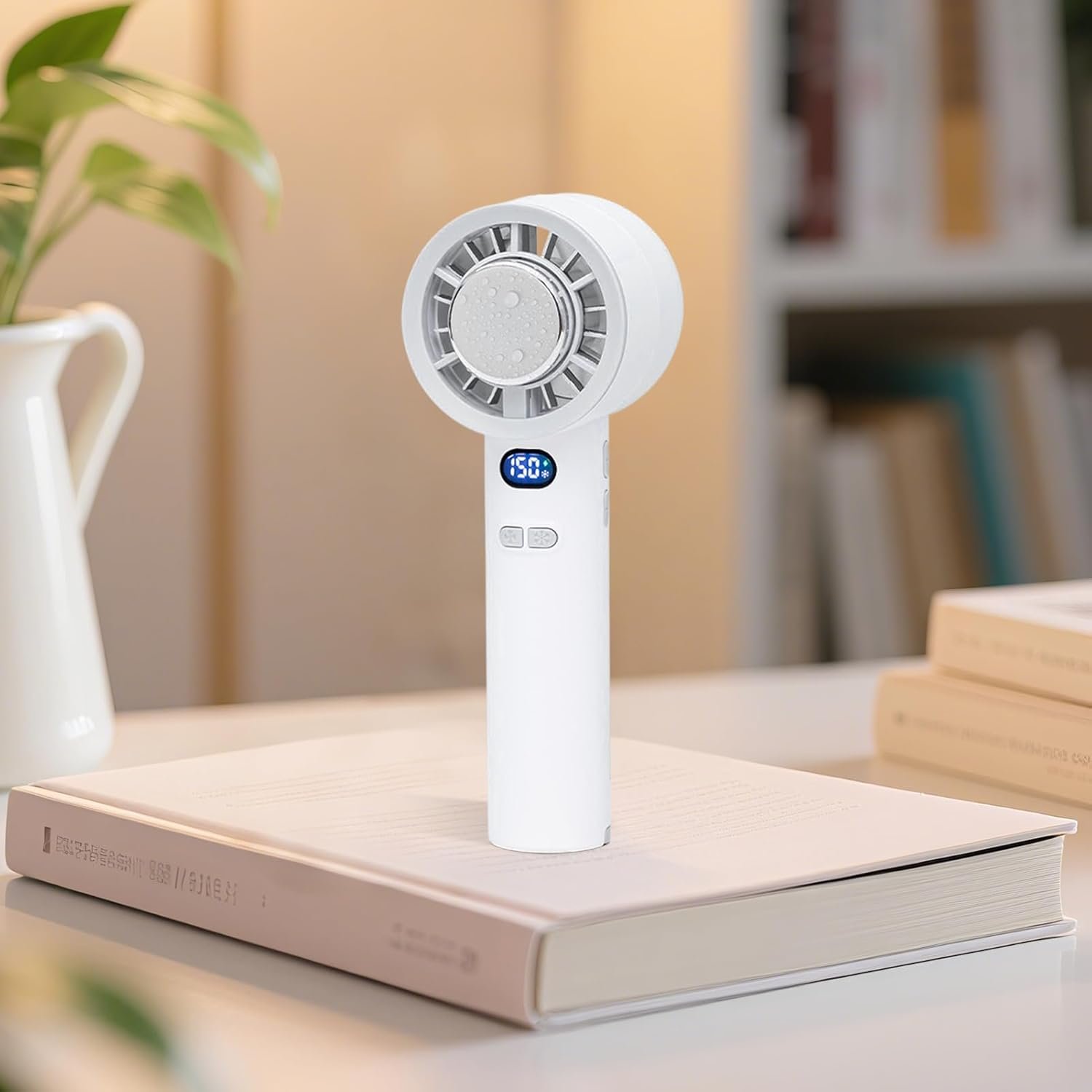 Ventilatore Manuale Portatile,Mini Ventilatore Personale Potente Rinfrescante - Dispositivo Rinfrescante Ricaricabile ad Alta Velocità con Display LED per Concerti all'Aperto, Spiaggia, Campeggio e - Image 3